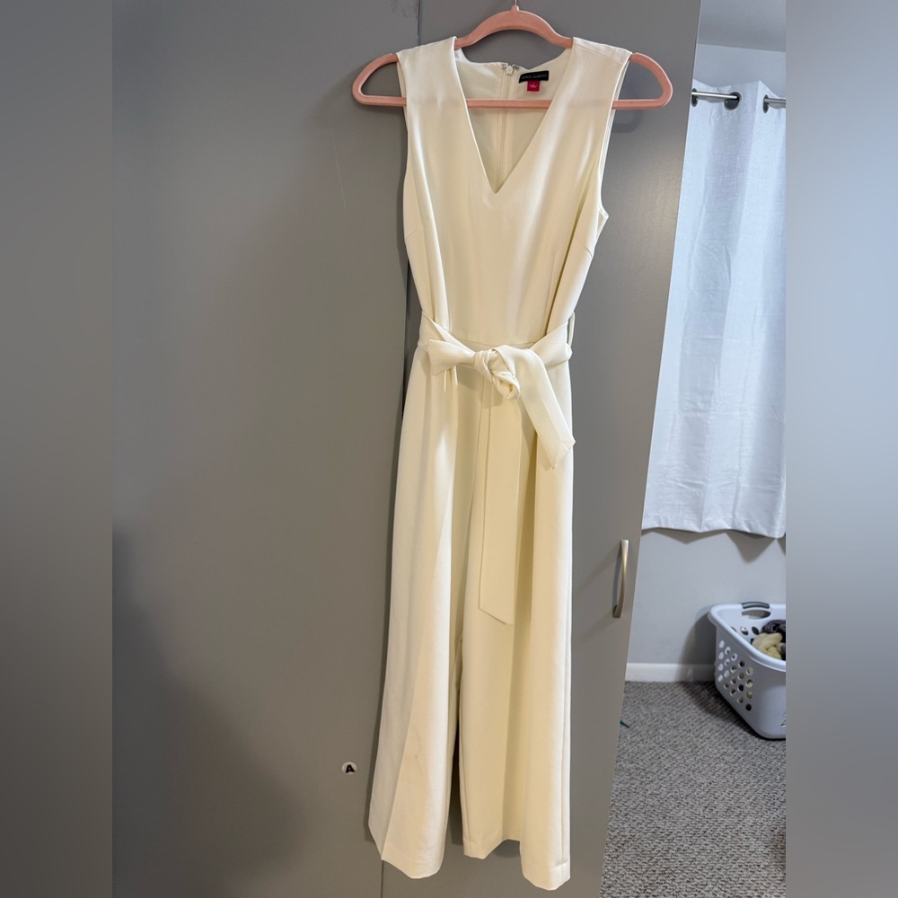 Vince Camuto Cream V-Neck Sleeveless Jumpsuit with Self Tie